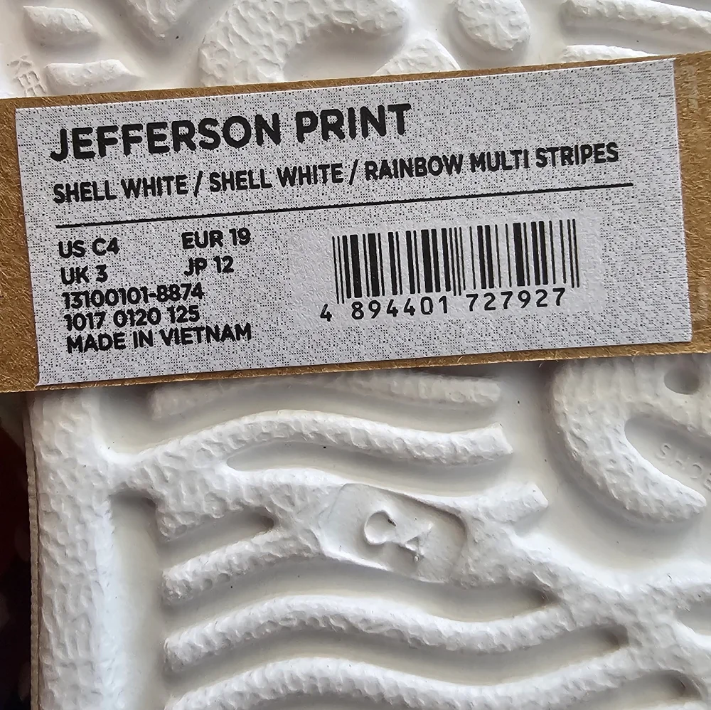 Native Jefferson Water Shoes Shell White/Rainbow Multi Stripes Unisex Size 4 NEW